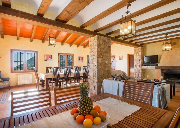 Bou - Plusholidays カルプ